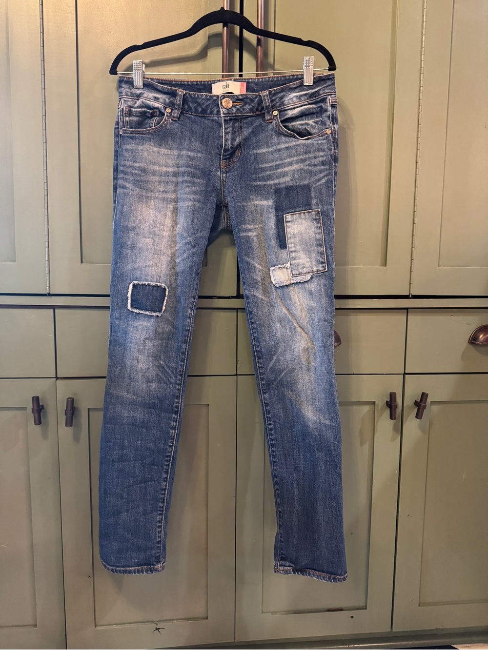 Cabi Women’s Blue Distressed Patch Jeans